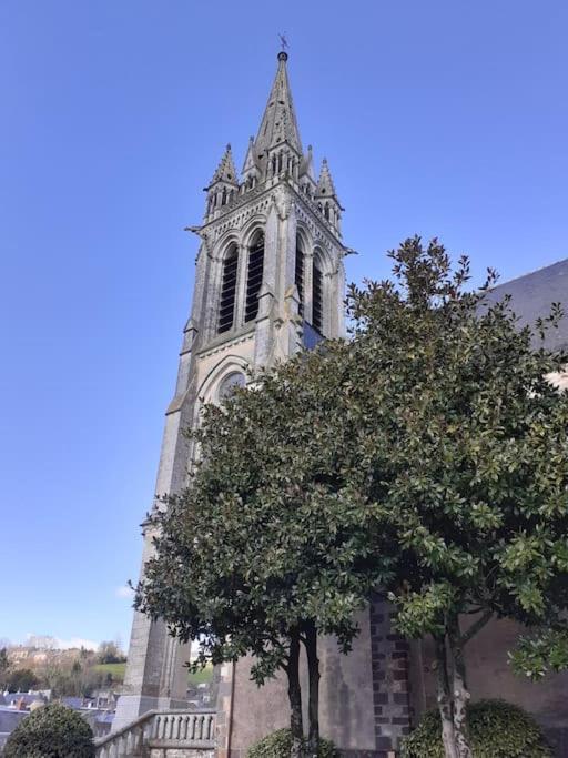 Charming Detached 2 Bedroom Ancient House In Medieval Quarter Of A Small Town In The Pays De La Loire, France Sillé-le-Guillaume エクステリア 写真