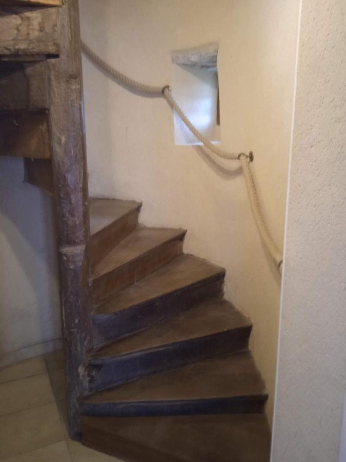 Charming Detached 2 Bedroom Ancient House In Medieval Quarter Of A Small Town In The Pays De La Loire, France Sillé-le-Guillaume エクステリア 写真